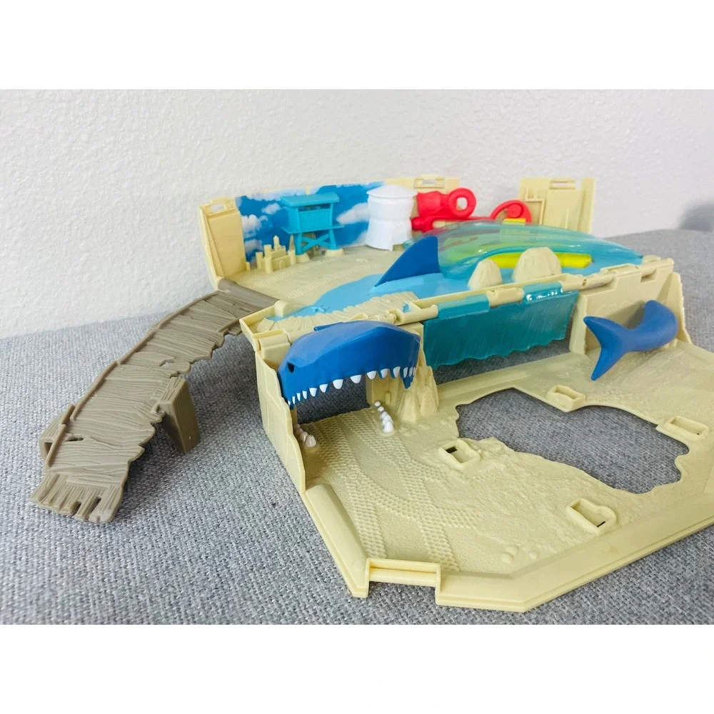 Matchbox MBX Shark Adventure Portable Playset Mattel Car Track Toy